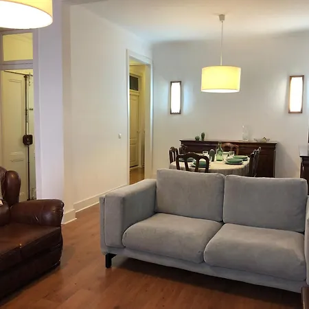 Charming 2 Bedroom - Bairro Alto, Principe Real Daire *